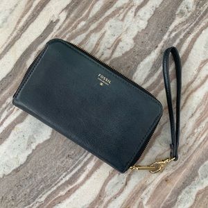 Fossil Bags - Fossil 1954 Leather Zip Around Wristlet Wallet Fossil Bags - Fossil 1954 Leather Zip Around Wristlet Wallet